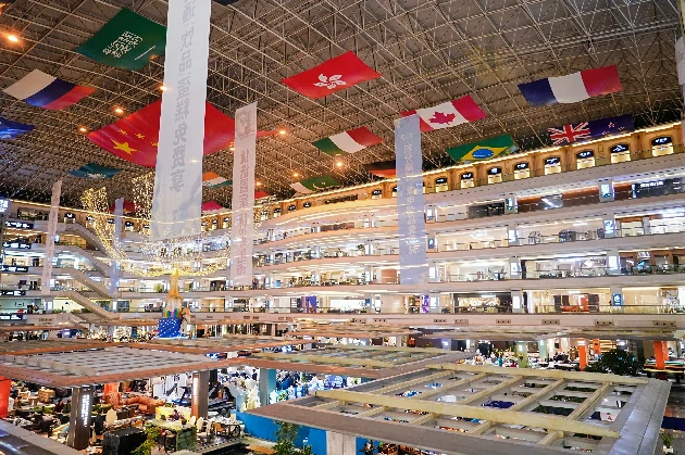 11511-1 وفد غرفة جازان يزور مدينة فوشان الصينية عاصمة الأثاث في العالم