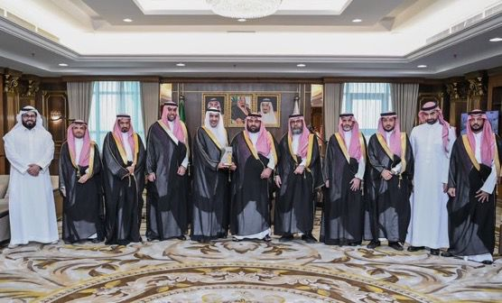 121216 أمير جازان يطّلع على مبادرات تطوير قطاع المقاولات بالمنطقة