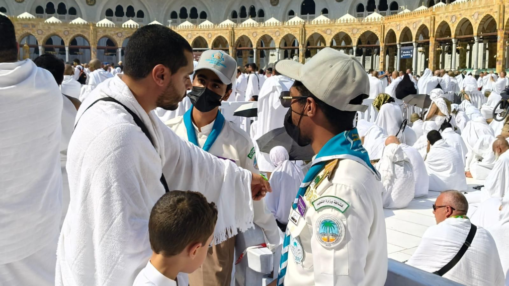 3322-1024x576 كشافة تعليم مكة تشارك في تنظيم وتفويج الحشود بالمسجد الحرام