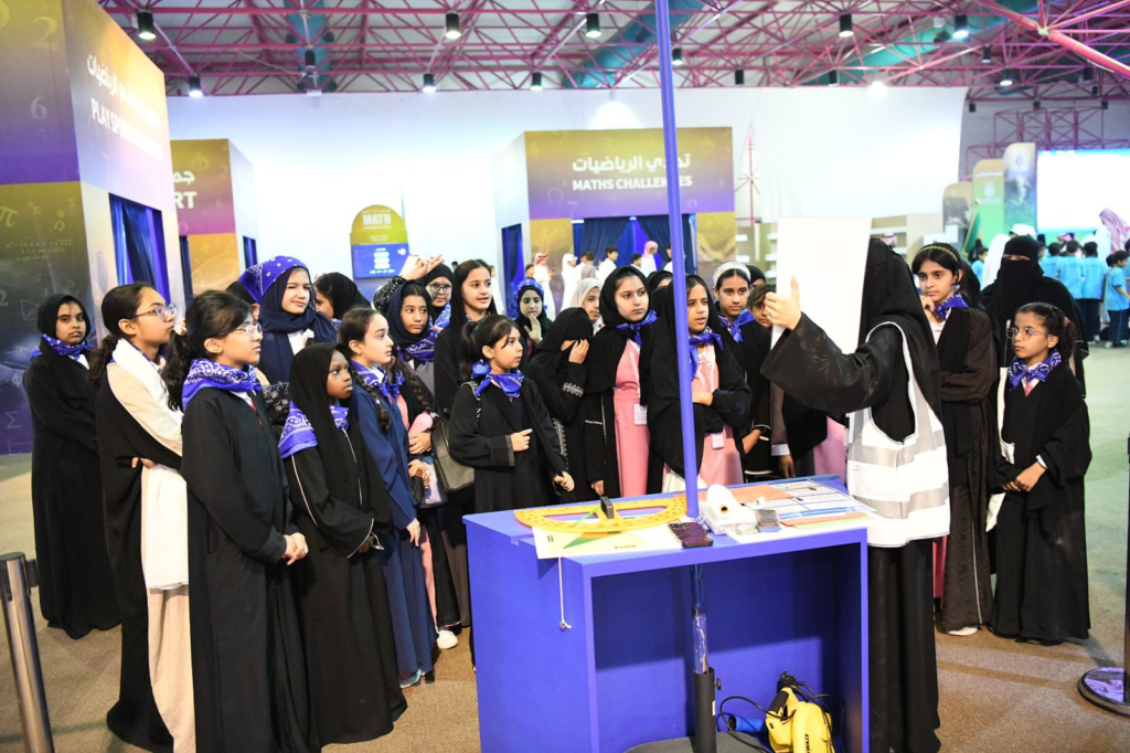 88097-1024x682 رحلة في عمق التاريخ ضمن مهرجان الرياضيات لغة العلوم