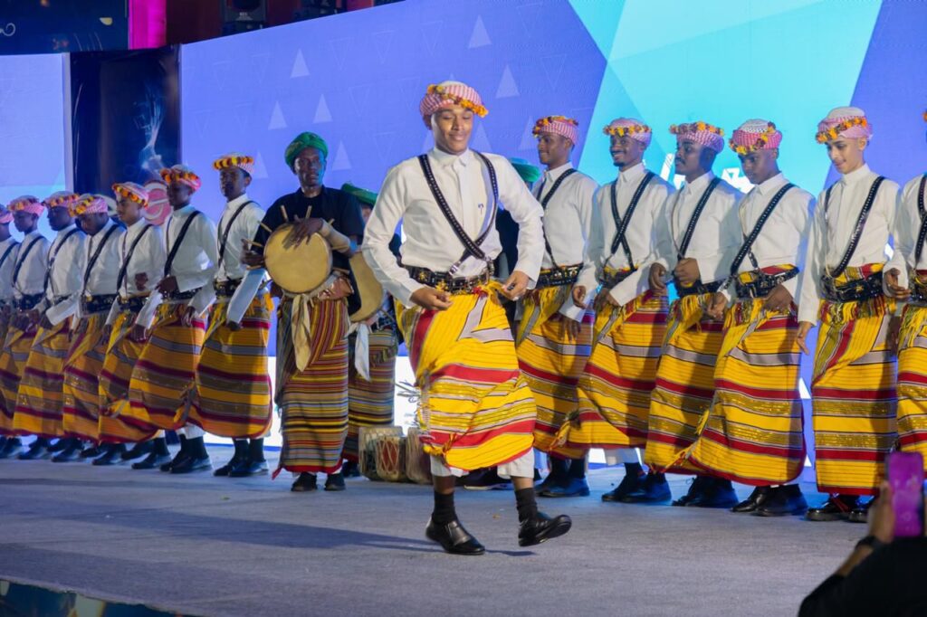 1094-1024x682 الزي الشعبي يثبت حضوره بمهرجان جازان الشتوي2026