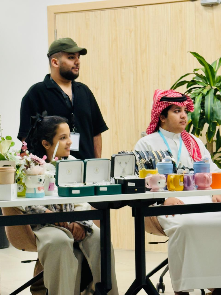 3090-768x1024 ” بازار بيدي ابدع ” في بيت الثقافة بجازان