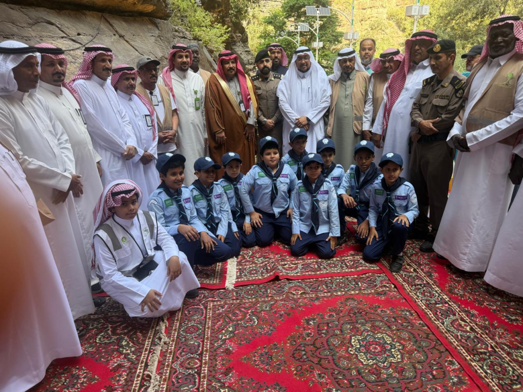 7023-1024x768 متقاعدو جازان يزرعون الحياة في وادي لجب احتفاءً باليوم العالمي للجبال