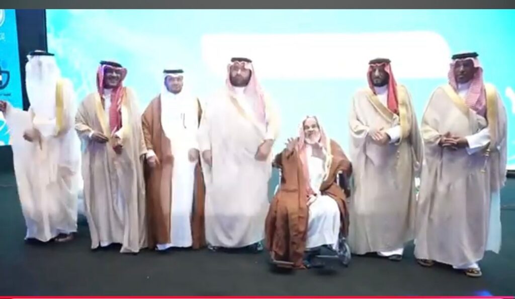 7049-1024x595 أمير جازان يرعى الأمسية الشعرية ويعلن تسمية المسرح باسم الشاعر حسن أبوعَلة