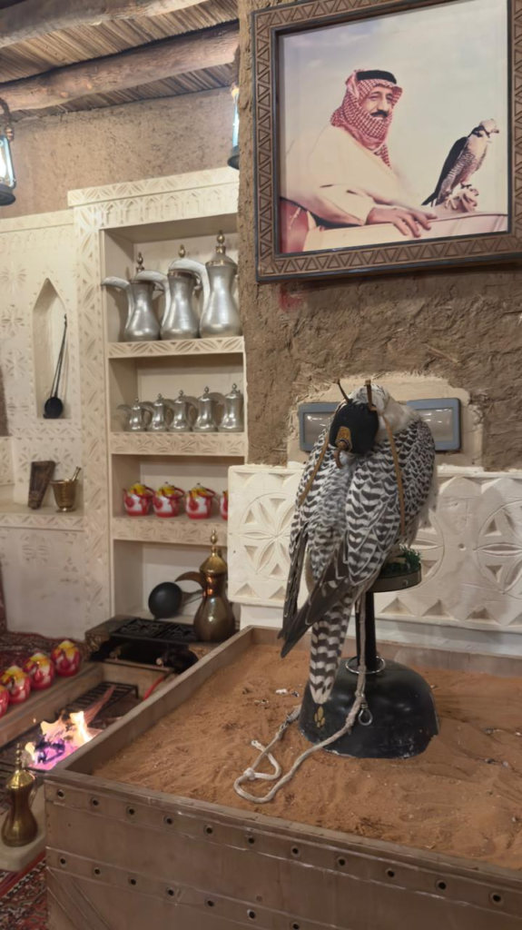 10073-575x1024 صحيفة أصداء المناطق تتجول في قرية بيت عيسى بالرياض