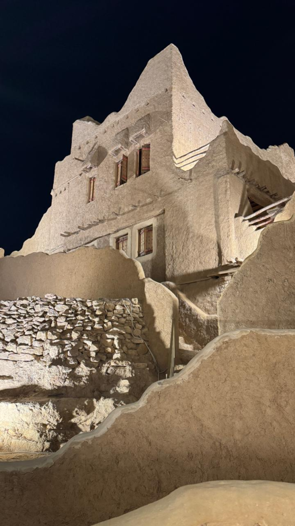 10085-576x1024 صحيفة أصداء المناطق تتجول في قرية بيت عيسى بالرياض