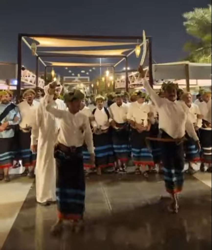 30045-867x1024 مشائخ بلغازي.. سند التراث في مهرجان جازان الشتوي