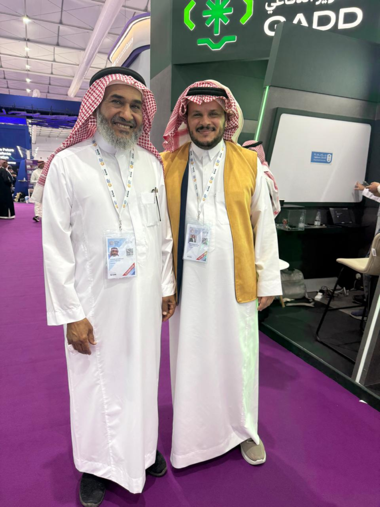 40031-768x1024 ابتكار الفيفي… حضور وطني في واجهة الدفاع العالمي