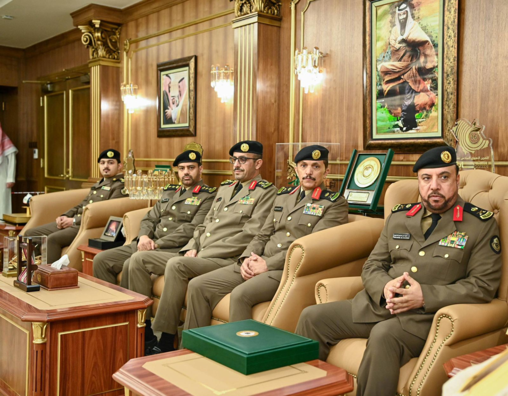 40039-1024x797 أمير جازان يتسلم التقرير السنوي لشرطة المنطقة