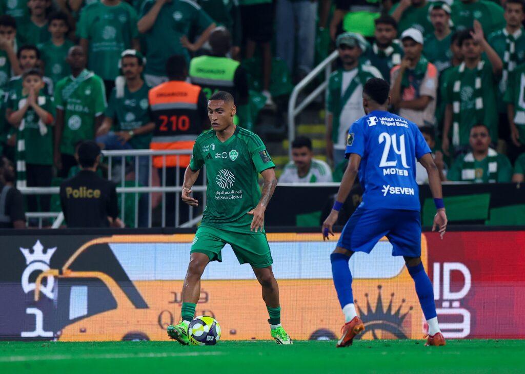 1000546365-1024x730 ياسين بونو يقود الهلال لنهائي كأس الملك على حساب الأهلي