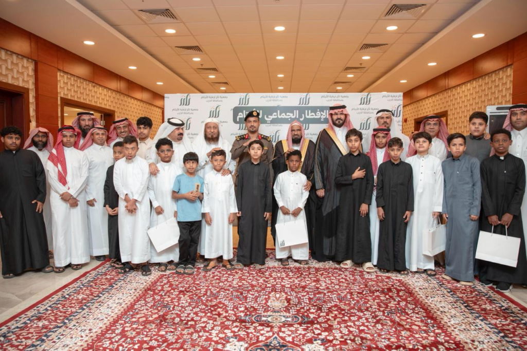 50017-1024x683 بحضور محافظ الدرب جمعية تآزر لرعاية الأيتام تقيم الإفطار الجماعي الثاني