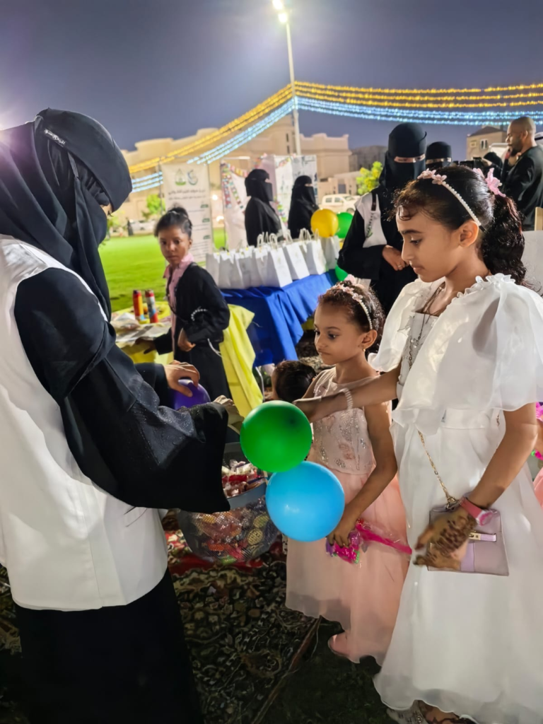 634-768x1024 فريق هِمّة التطوعي  بفعالية “بهجة العيد” بحديقة واجهة صبيا