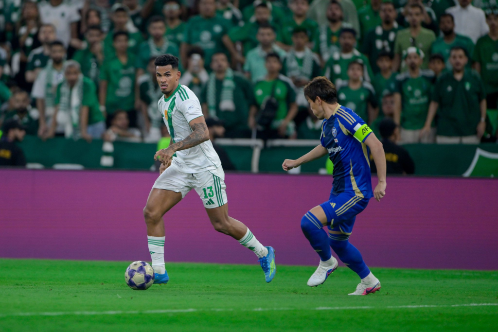 1000603059-1024x683 الأهلي يتربع على عرش آسيا ويتوج بالنخبة للموسم الثاني على التوالي