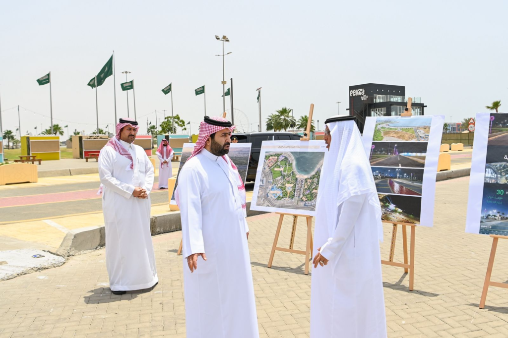 6127-1024x682 أمير جازان يتفقد الواجهة البحرية
