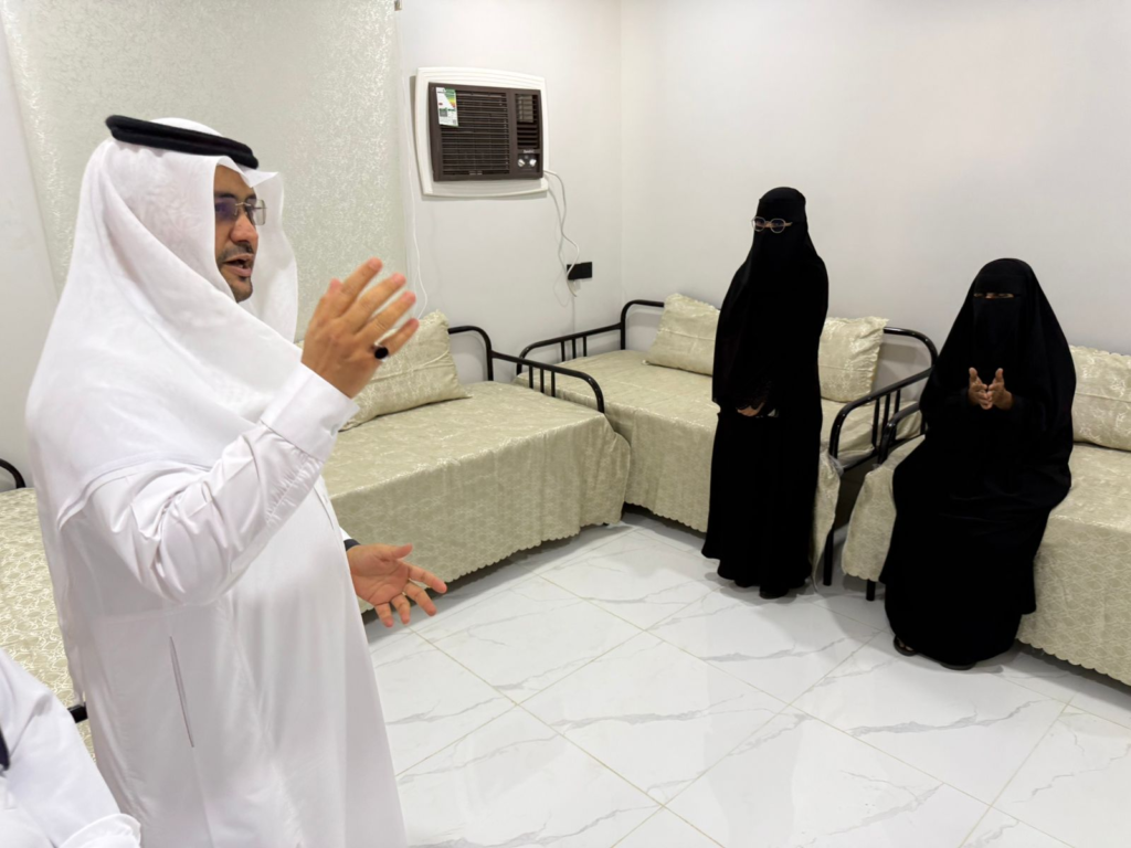 6403-1024x768 رئيس مركز قوز الجعافرة يُسلم وحدة سكنية جديدة لأسرة بقرية الرجيع
