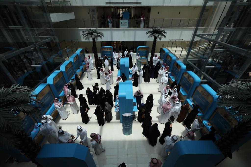 6444-1024x682 20 شركة ناشئة تنطلق إلى سوق العمل عبر مسرعة الأعمال الجامعية
