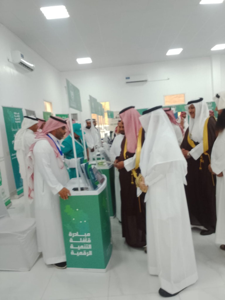 6576-768x1024 قافلة التنمية الرقمية تحطّ رحالها بفيفاء.. خدمات حكومية متكاملة وإقبال لافت