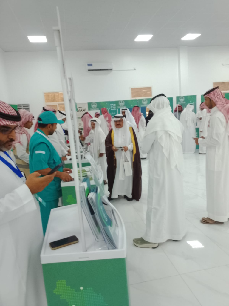 6581-768x1024 قافلة التنمية الرقمية تحطّ رحالها بفيفاء.. خدمات حكومية متكاملة وإقبال لافت