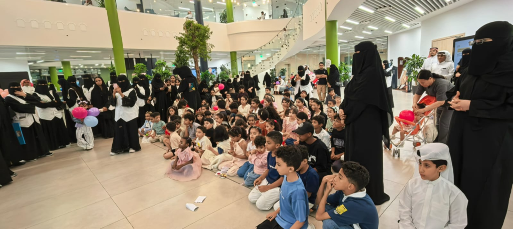 7008-1-1024x458 فريق هِمّة التطوعي ينفذ فعالية "فرحة العيد" بالبيت الثقافي بمنطقة جازان