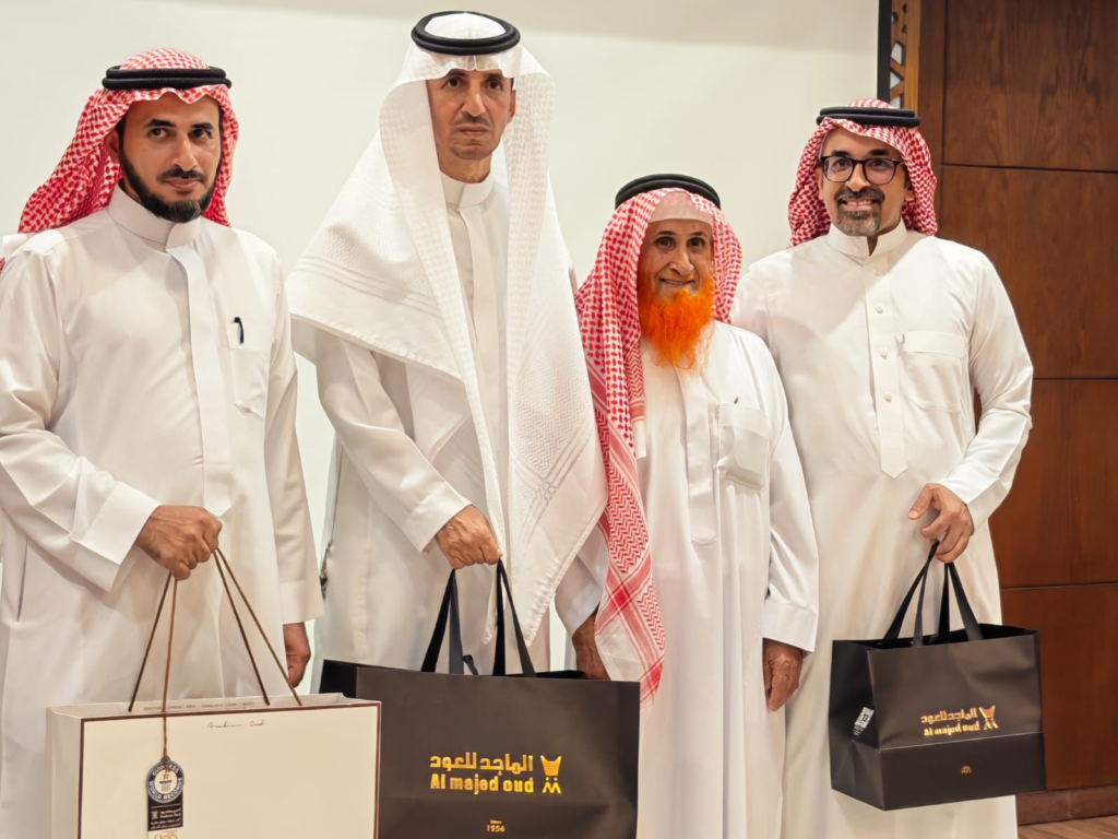 7235-1024x768 وفاءٌ يليق بالعطاء… تكريم المربي أحمد المالكي في يوم الوفاء