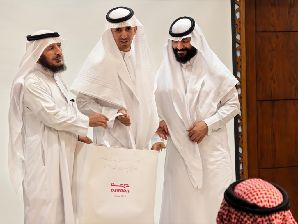 7242-1024x771 وفاءٌ يليق بالعطاء… تكريم المربي أحمد المالكي في يوم الوفاء