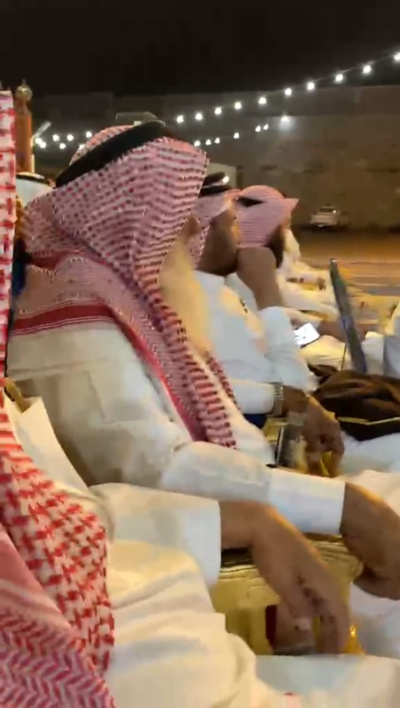 7316-579x1024 وفاءٌ يليق بالمواقف… استقبالٌ استثنائي في زفاف عبدالله الشهراني