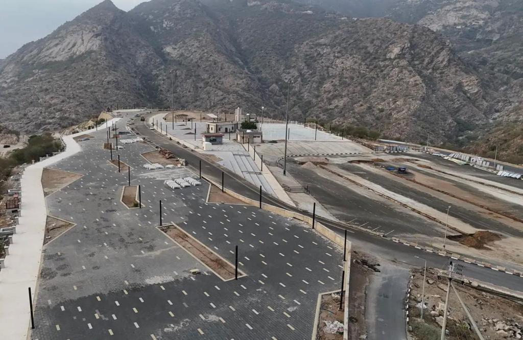 7328-1-1024x665 مشروع تطوير مطل العارضة يعزز جاذبية السياحة الجبلية في جازان.