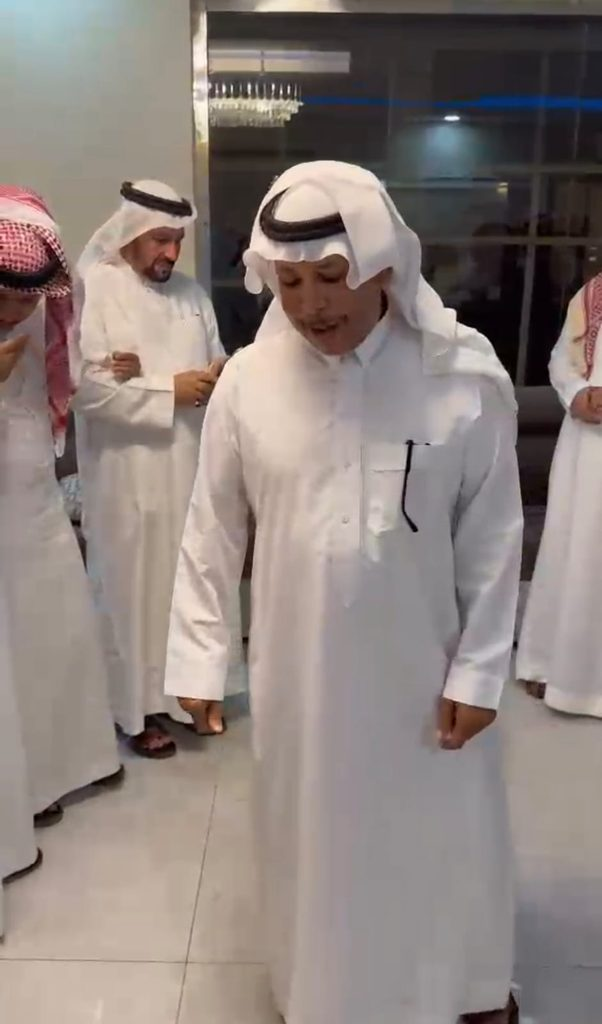 7920-602x1024 ببساطةٍ تليق بالفرح.. عقد قران أحمد الفيفي