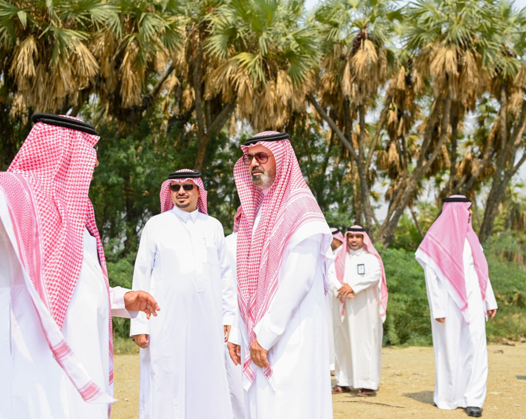 7960-1024x817 نائب أمير جازان يتفقّد مقومات العارضة السياحية