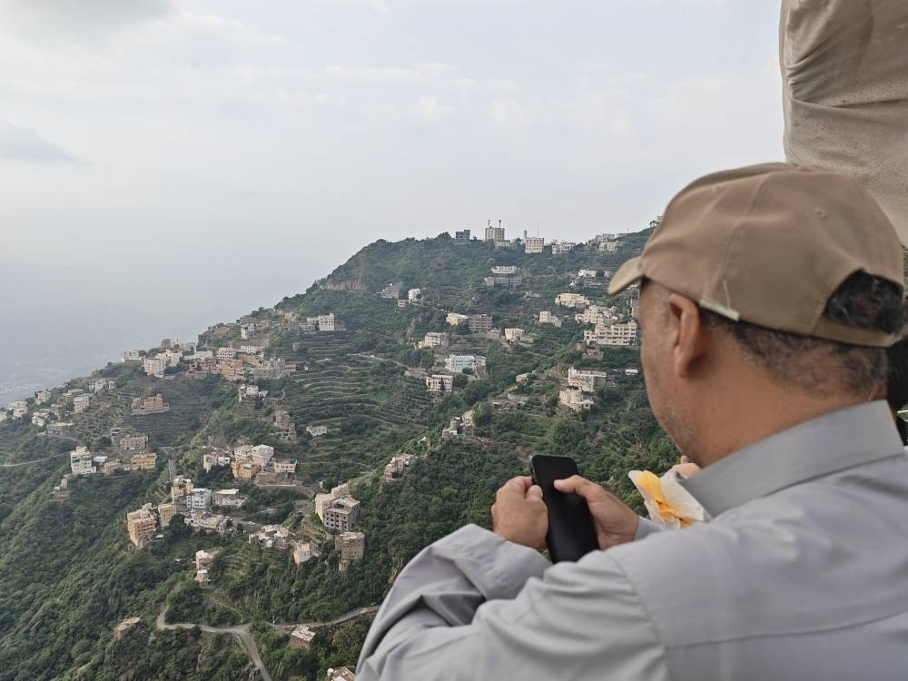 9019 الخطم.. مطل فيفاء المعلق فوق الغيم