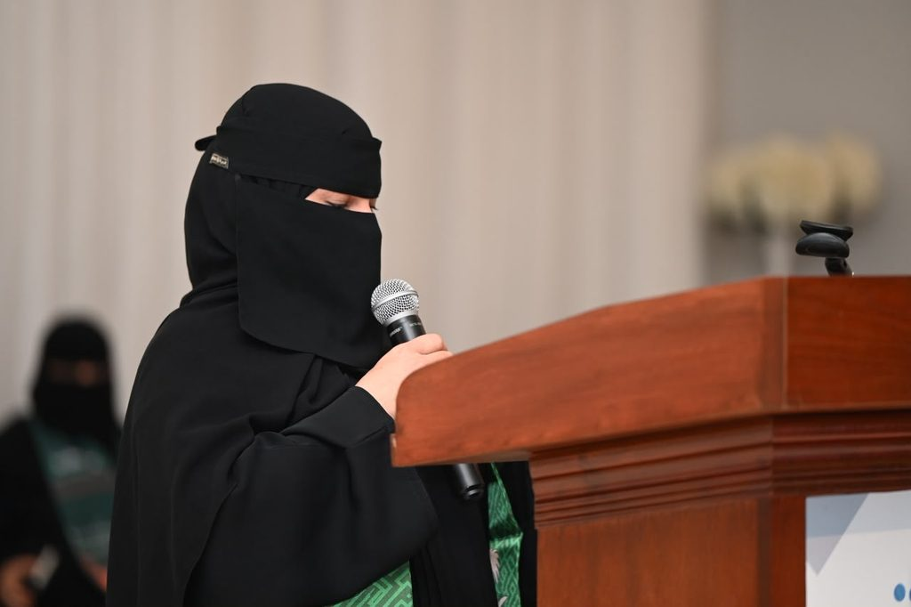 9222-1024x682-1 15 شاعرا وشاعرة في نادي الثقافة والفنون بصبيا، يتغنون بالوطن في اليوم الوطني 96