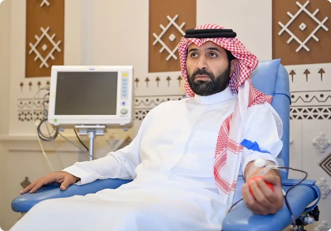 9311 «ولي العهد للتبرع بالدم».. أمير جازان يشارك والعطاء يمتد لإنقاذ الأرواح